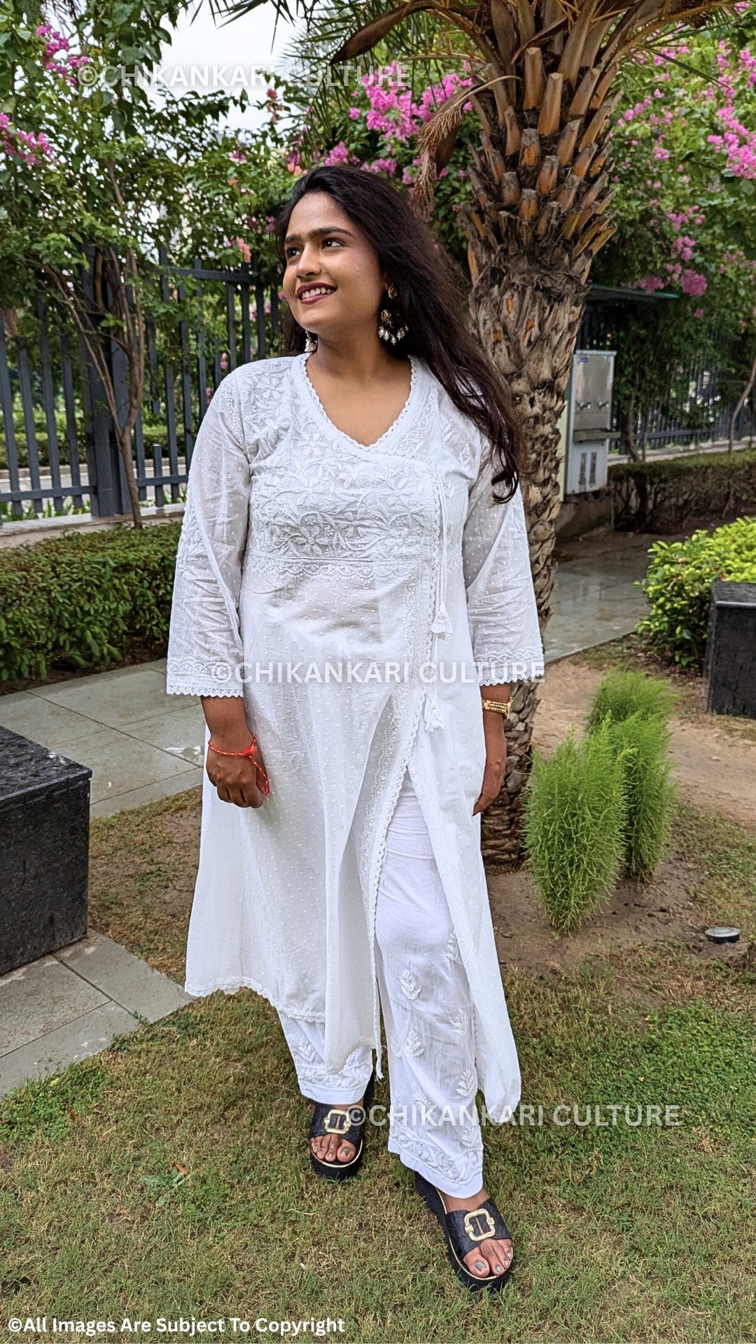 Kaina Chikankari Dobby Angarkha Kurta