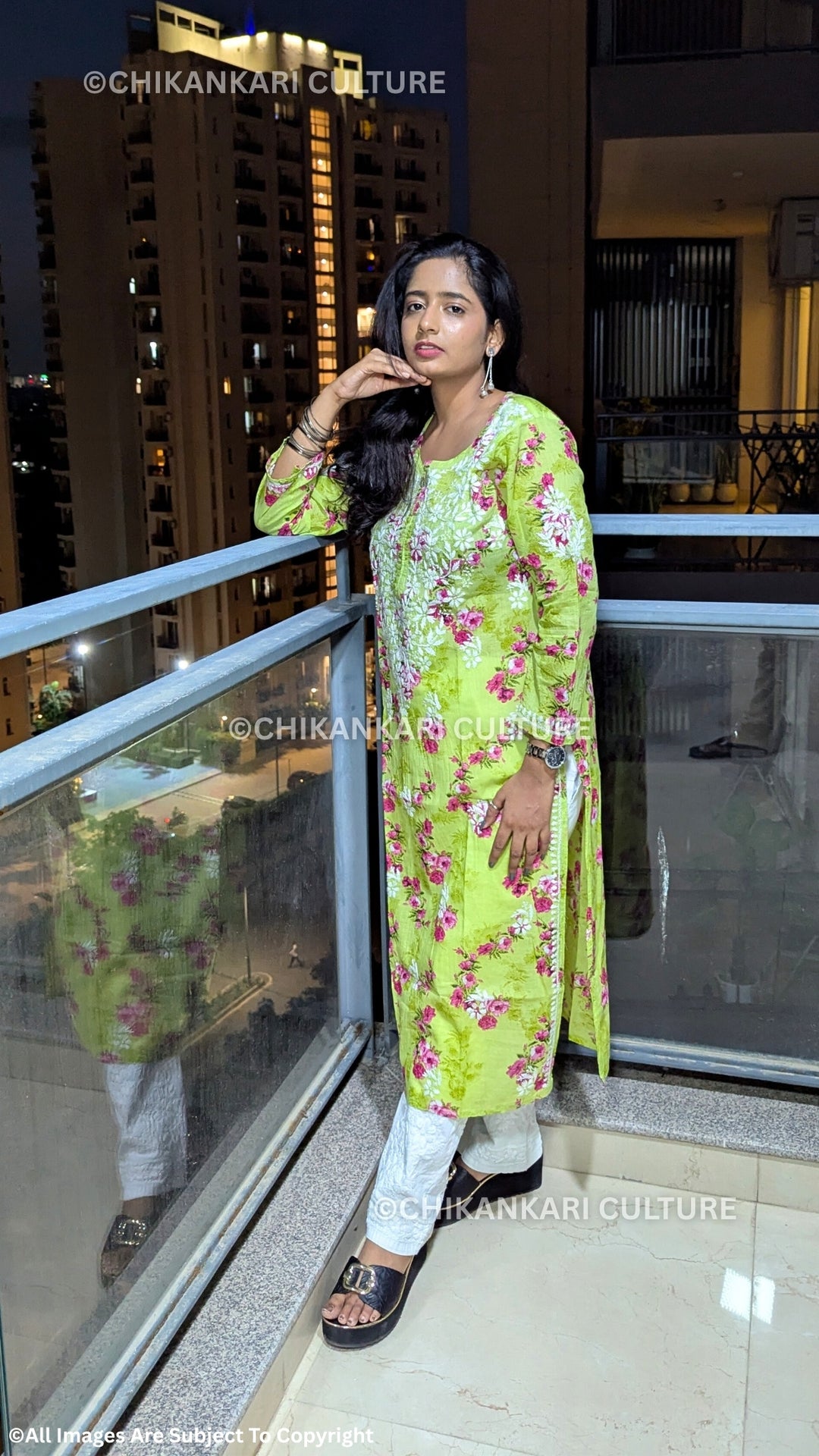 Aafna Chikankari Mulmul Cotton Printed Straight Kurta