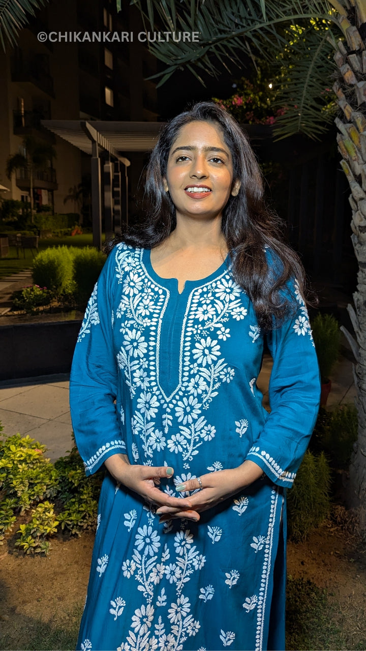 Inaaya Chikankari Modal Straight Kurta