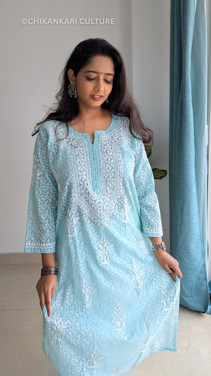 Chikankari Brasso Straight Kurta