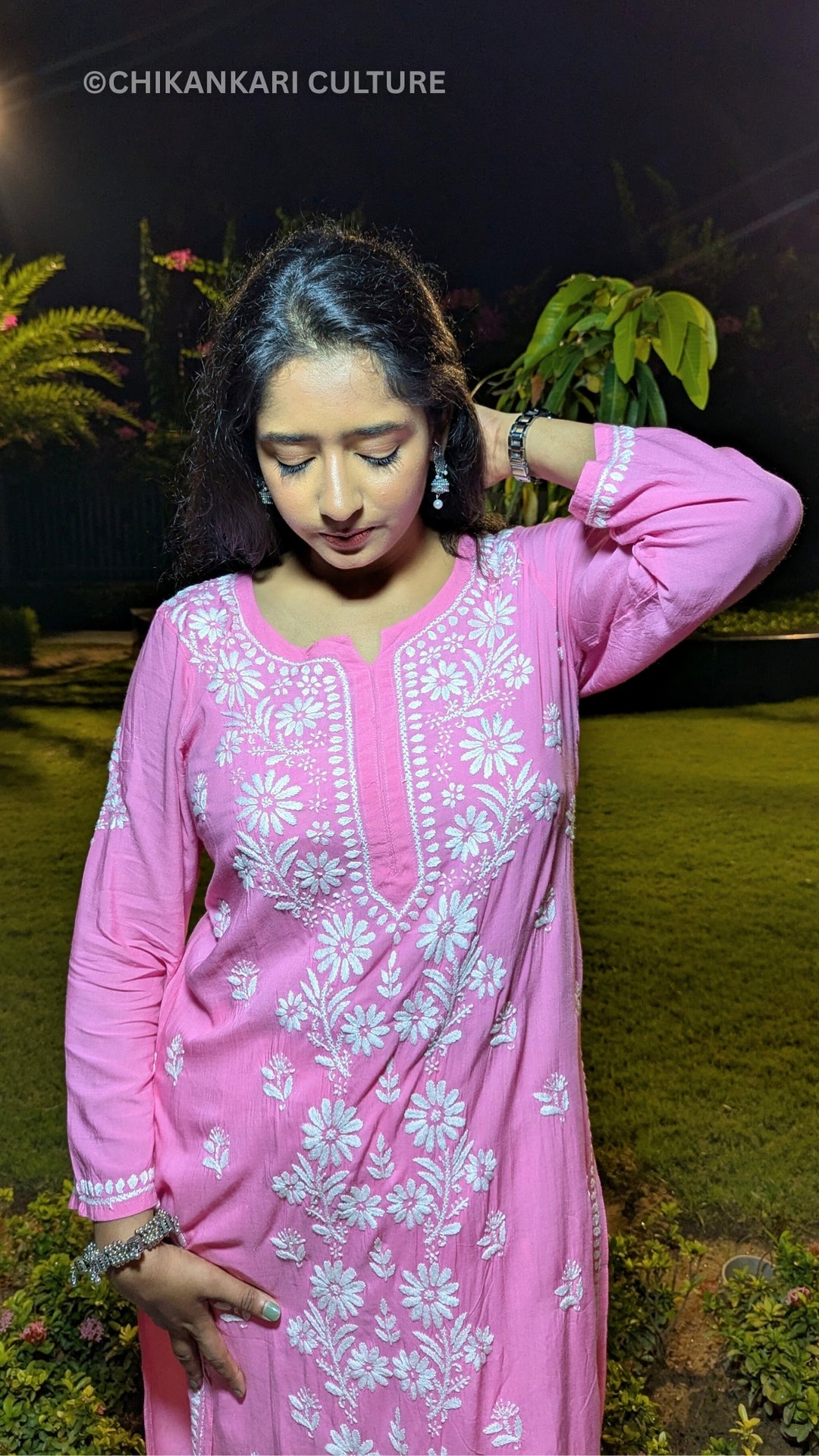 Inaaya Chikankari Modal Straight Kurta