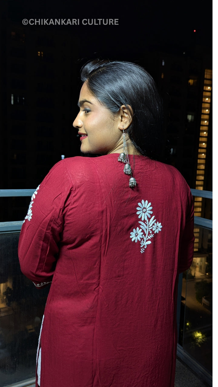 Inaaya Chikankari Modal Straight Kurta