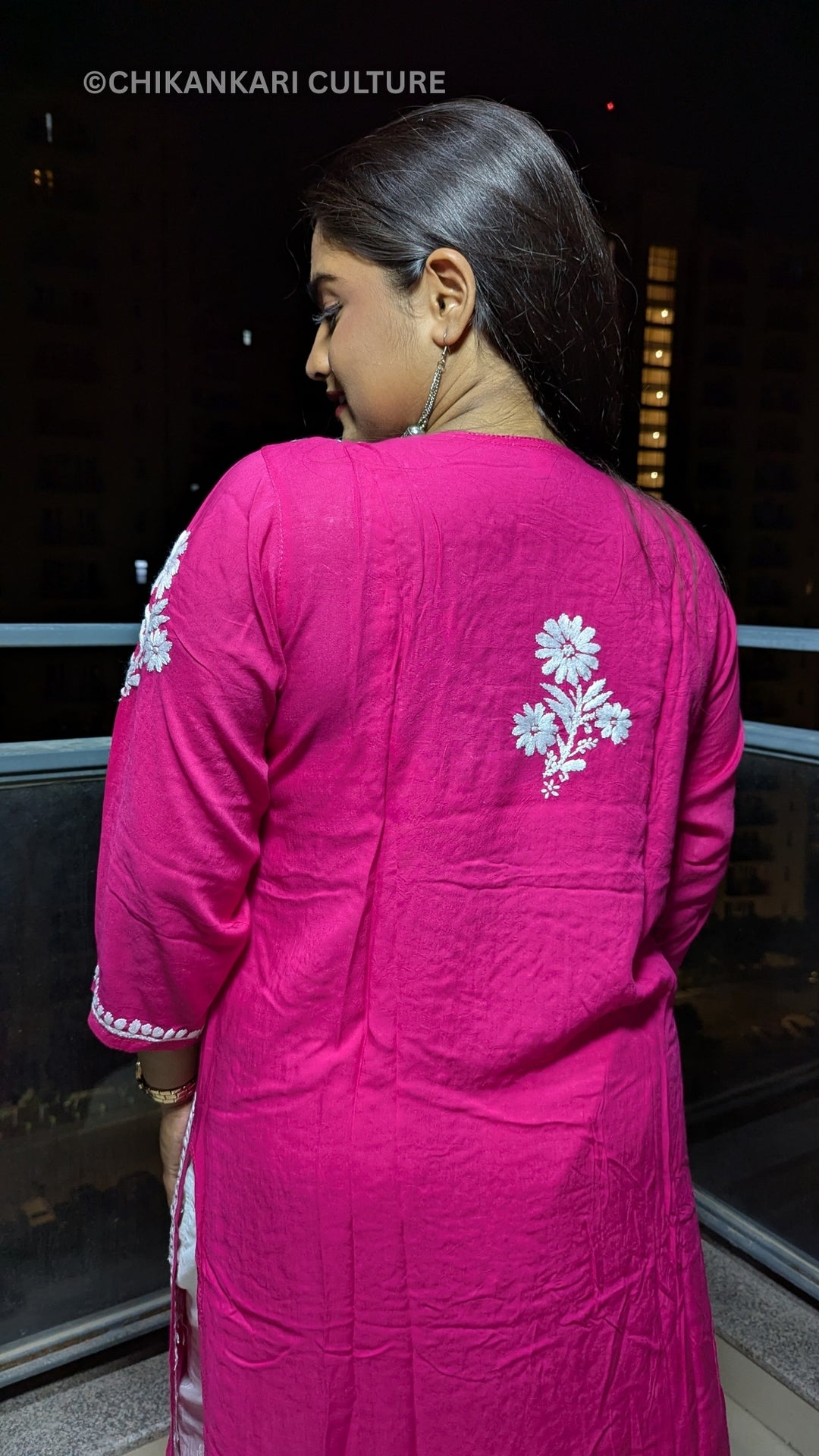Inaaya Chikankari Modal Straight Kurta