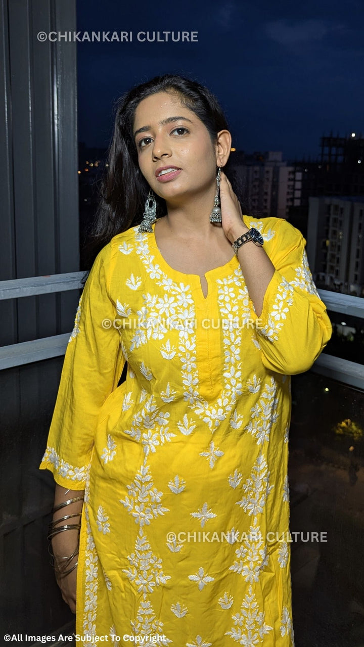Ada Chikankari Modal Straight Kurta